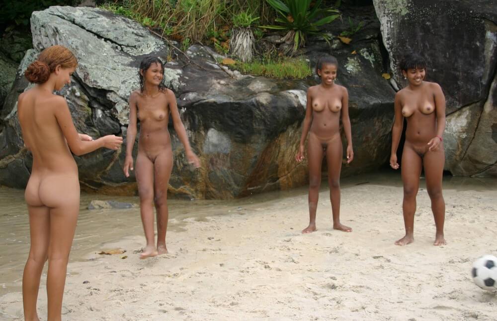 Brazilian Game Gathering gallery - The naked body is an expression of freedom