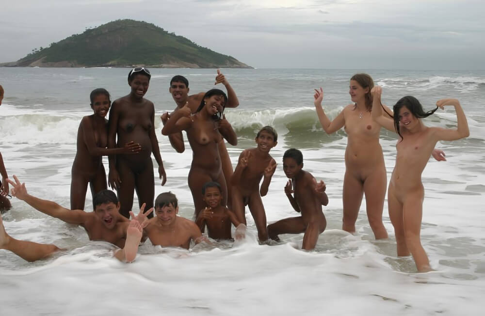 Photo nudism in Brazil - The role of naturism in fostering a positive body image