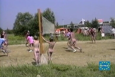 EVFKK - Miss Volleyball - People seek in nudism a way to overcome their insecurities