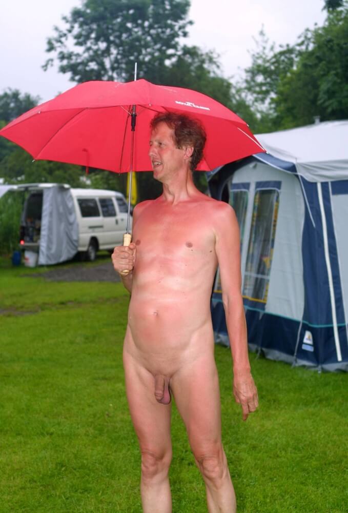 Holland Green Field Profile pics - A person without clothes is closer to the wild