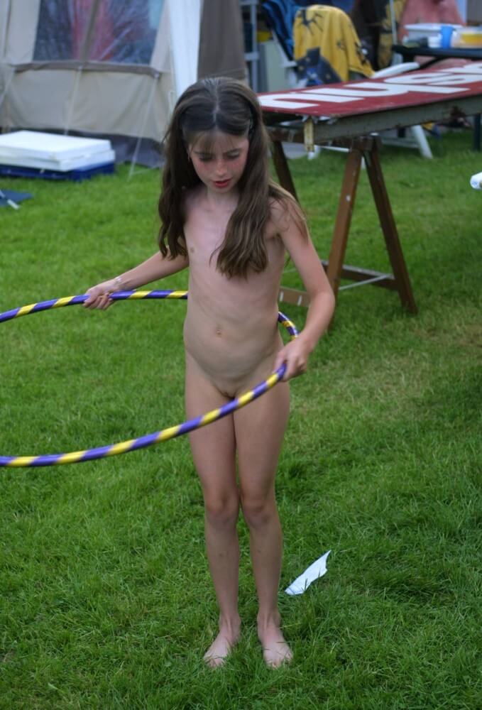 Holland Grass Hula Hoops pics - Nature and nudism are the best home for a person