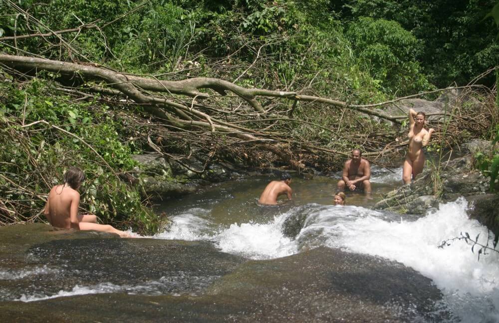Brazilian Top of the Rivers photos - Naturalness and freedom go hand in hand with naturism