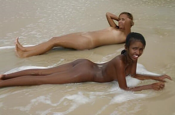 Brazilian Nudists # 1 pics - A person without clothes is closer to the wild