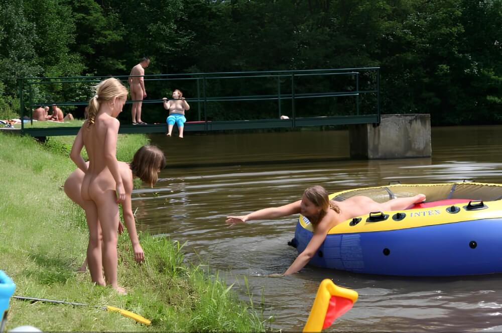 Naked Body gallery - In nudist culture, sincerity, honesty, and respect for oneself and others are valued