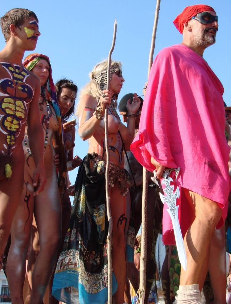 Neptune Day Mountain Top pics - She went out completely naked