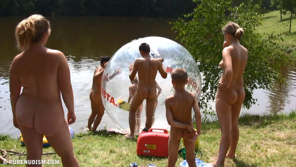 Aqua Nude Relaxation Full HD - Are required to remain naked at all times