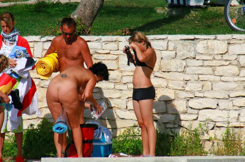 Ula FKK Sisters Day photo gallery - Nudity is perceived as part of natural existence and the beauty of life