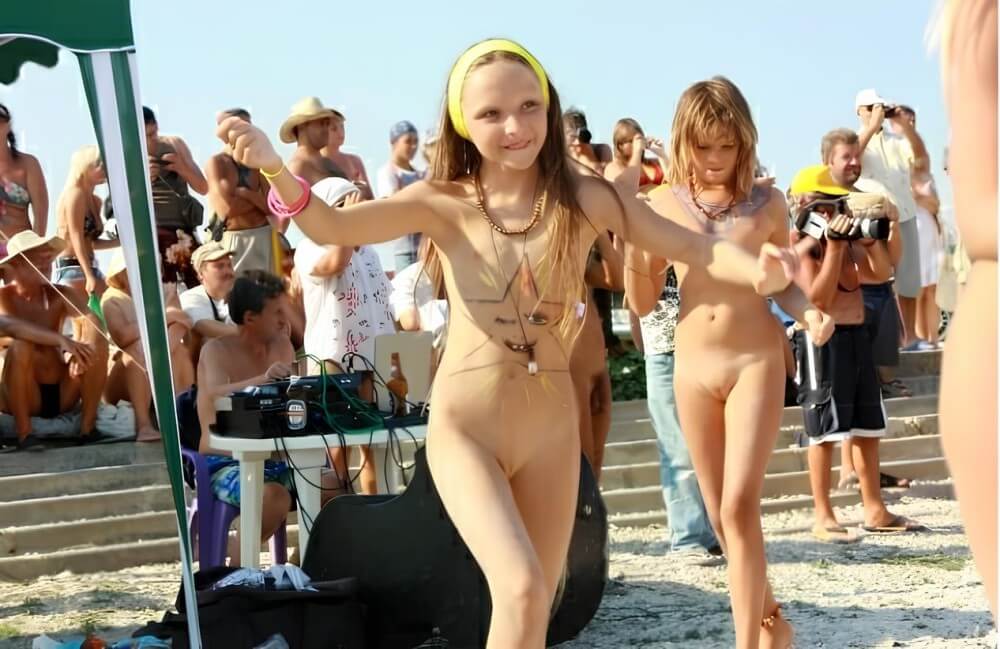 Nudist beauty contest photos - Naturists are open to the world and the environment