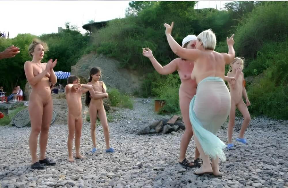 Dances on a beach pics - The Foundations of Naturist Philosophy and the Ethical Principles of the Community