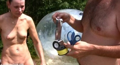Daytime family picnic # 1 - Nature is the best home for a naturist