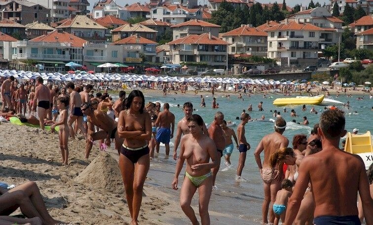Enature - resort in solar Bulgaria - Nudism is a philosophy based on respect and trust