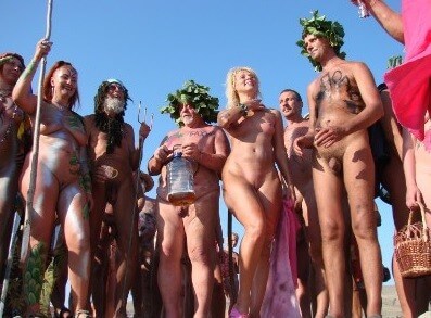 Nudism Beach Day photos - Sincerity and openness are the foundation of the nudist and naturist lifestyle