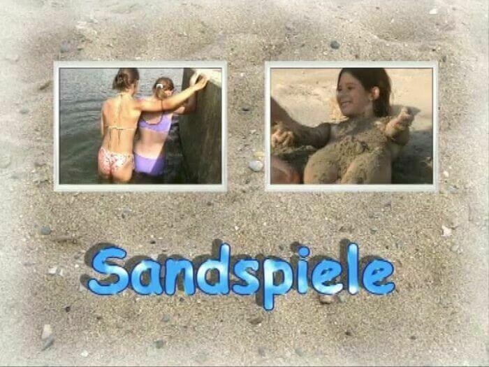 Naturistin: Sandspiele - Freedom and harmony in the practice of nudism and the naturist movement