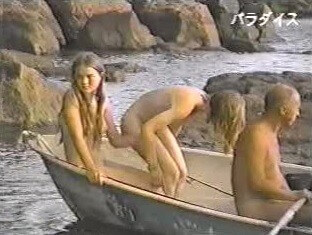 Karelian lake - Public nudism