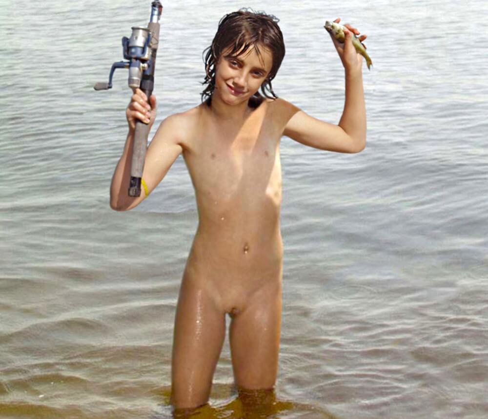 Naturism photo gallery # 42 - Naturism promotes openness toward the body