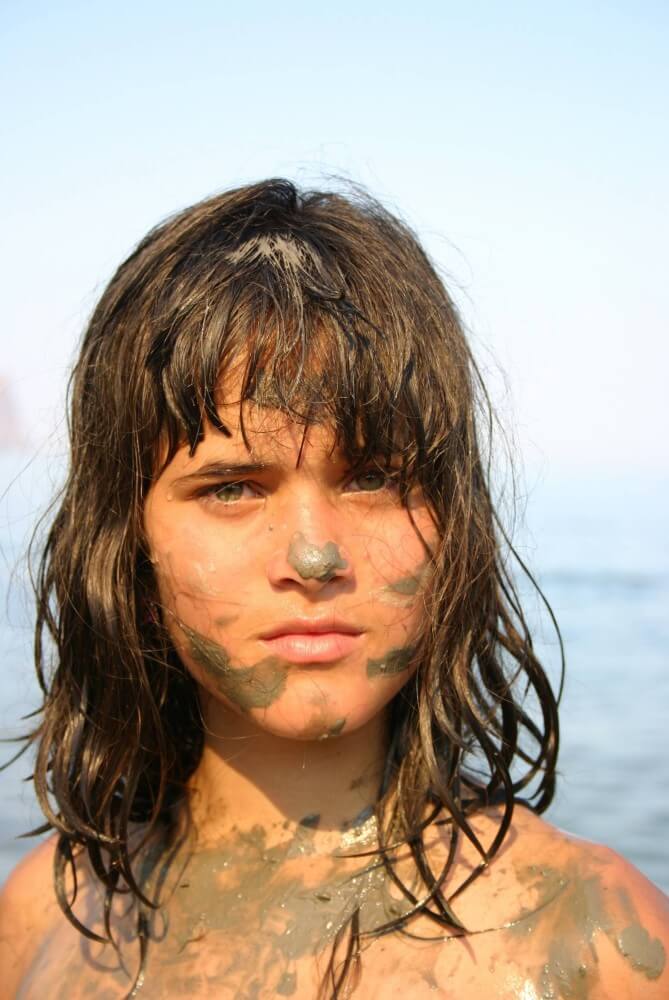 Courageous Naturist Girl pics - Sincerity is the foundation of the nudist lifestyle