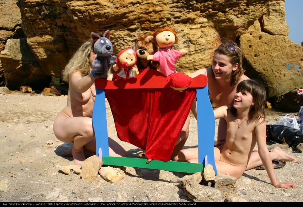 Premium Content # 33 - Nudism and natural harmony