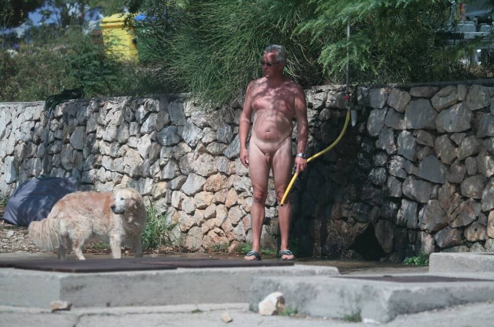 Shower-Wall Bath Parents pics - Spontaneous Nudism Thrives